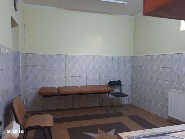 Clinica medicala- 3 niveluri + 2 corpuri proprietate-5