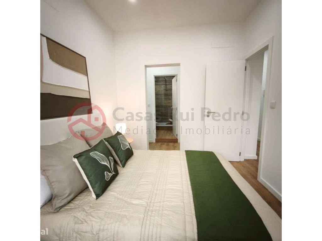 Apartamento T3 totalmente remodelado com elevador em Benfica, Lisboa-24