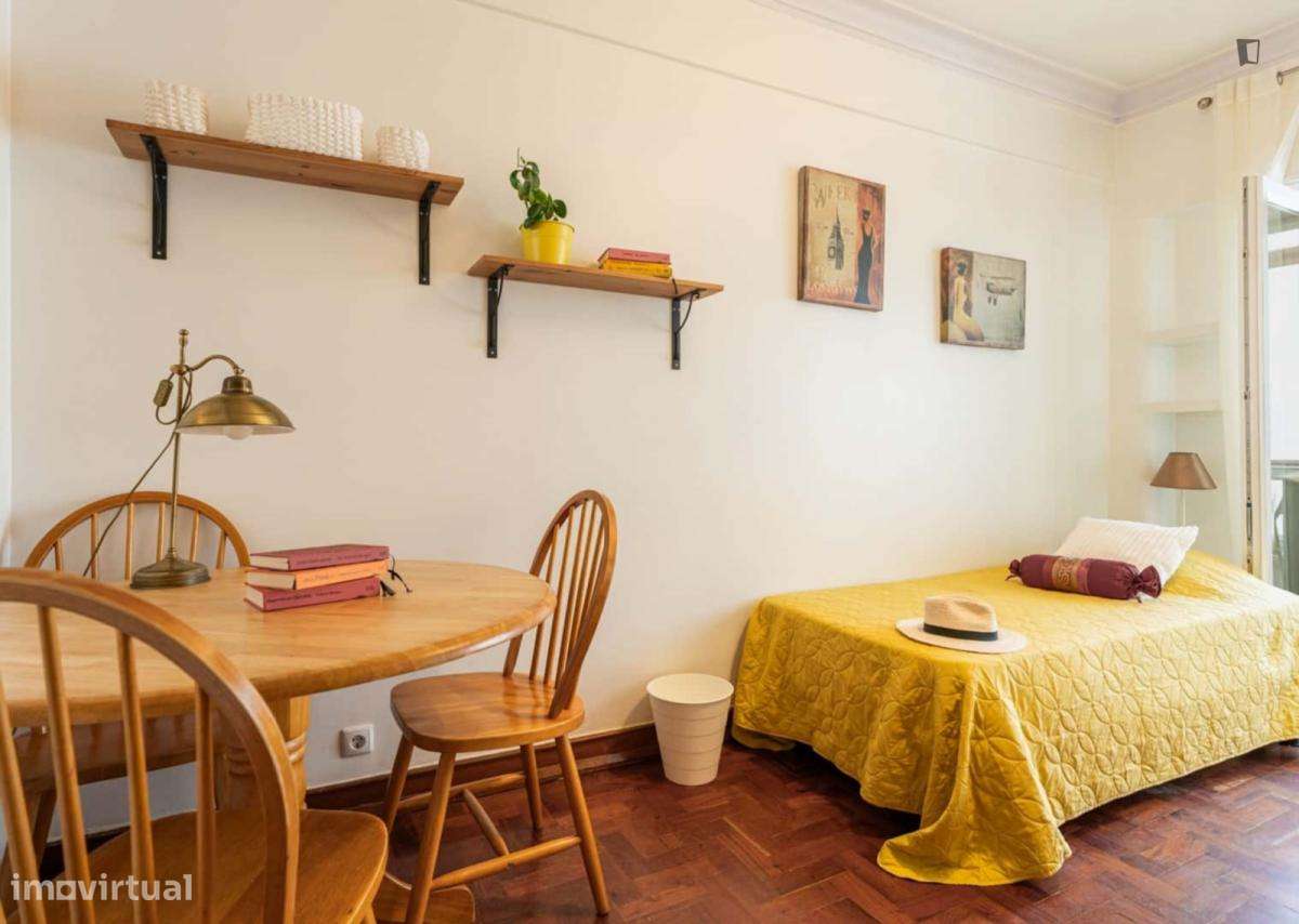 Quarto - localizado em Picoas Lisbon - Grande imagem: 5/20