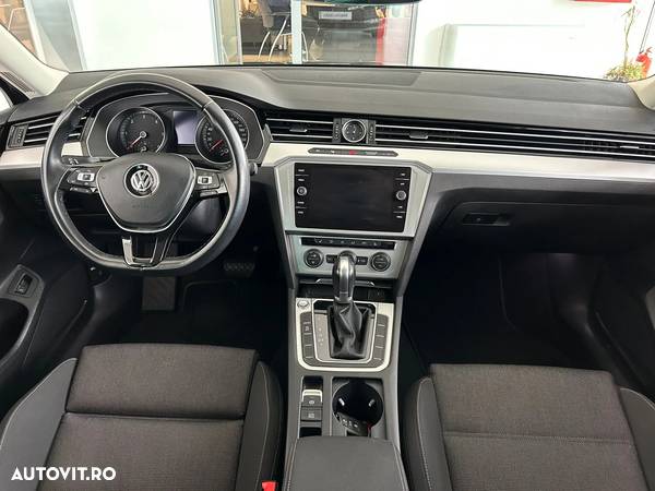 Volkswagen Passat Variant 2.0 TDI DSG 4Motion Comfortline - 10