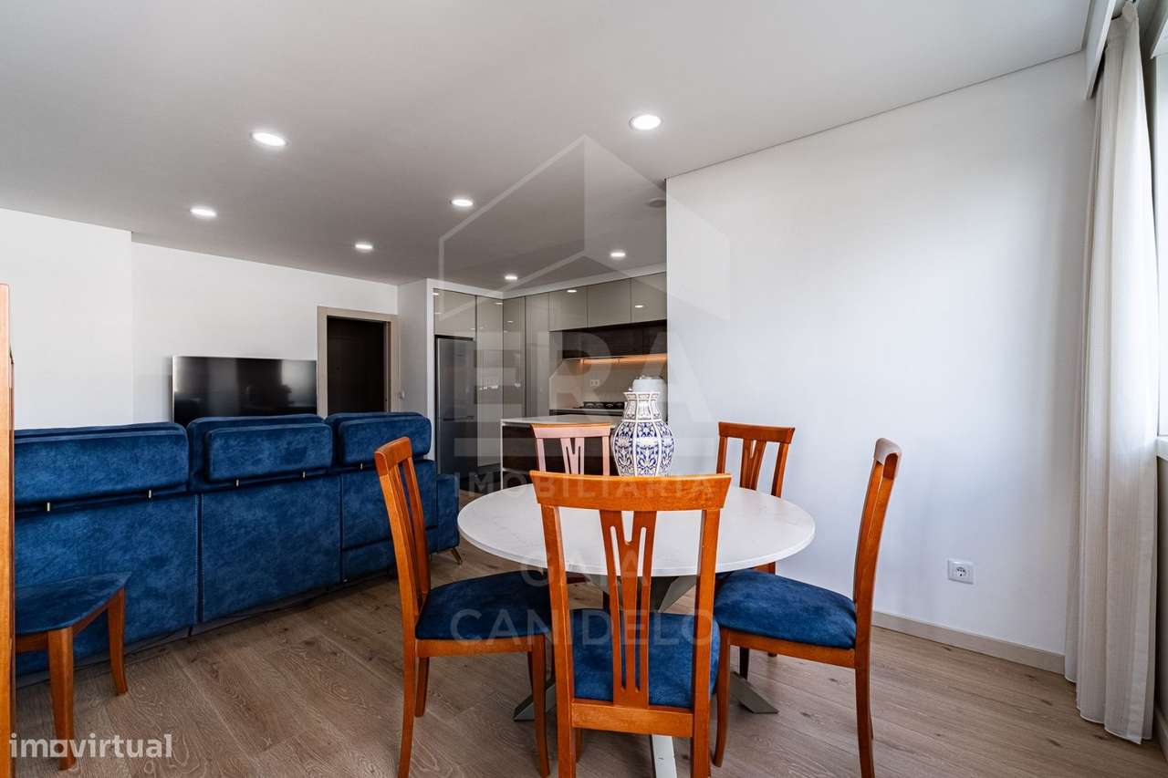 T2 no centro da cidade com vista MAR e cidade!-6