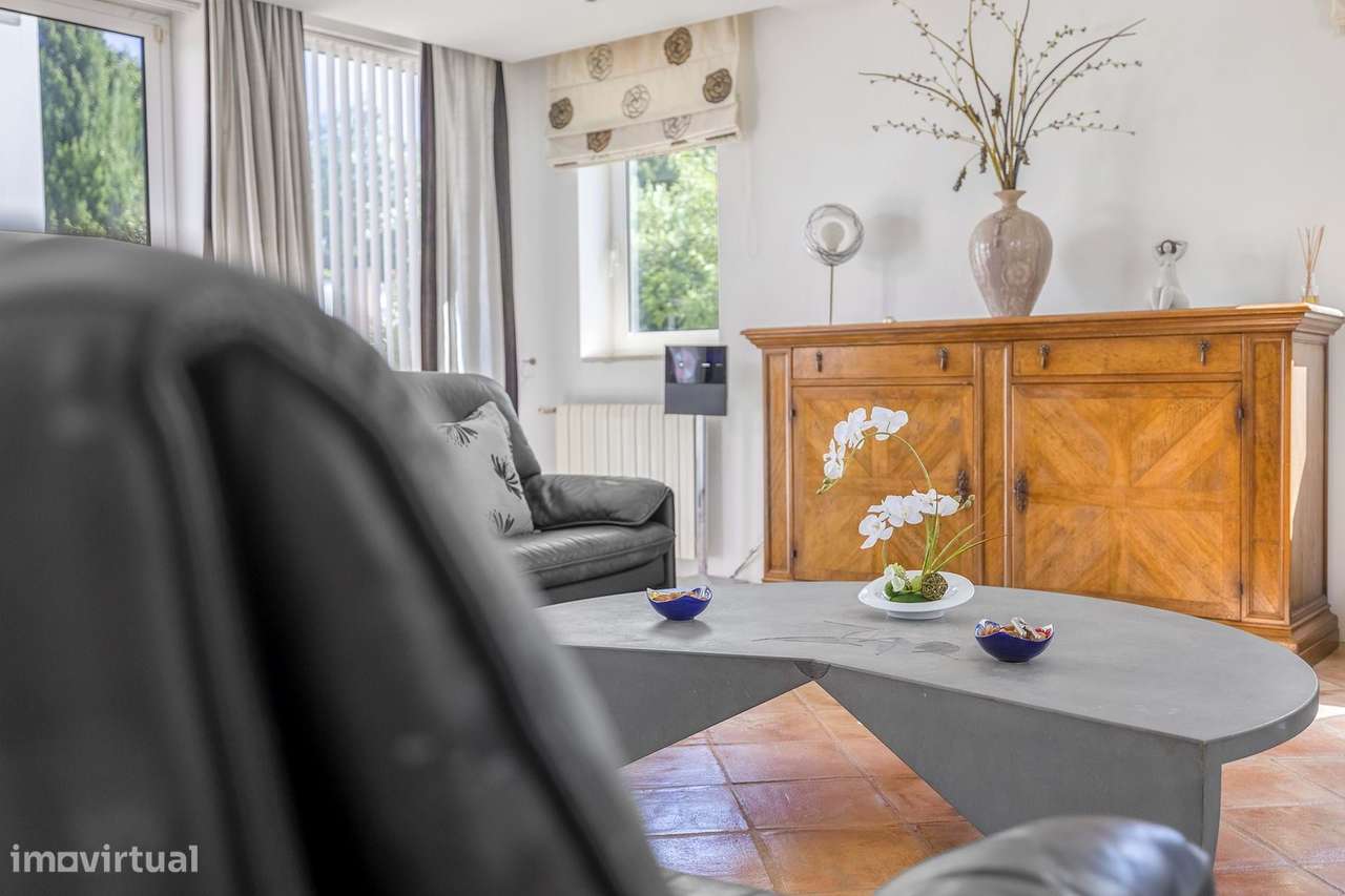 DESLUMBRANTE MORADIA T5 EM LAGOS COM PISCINA, VISTA CAMPO E LOCALIZAÇÃ - Grande imagem: 4/45