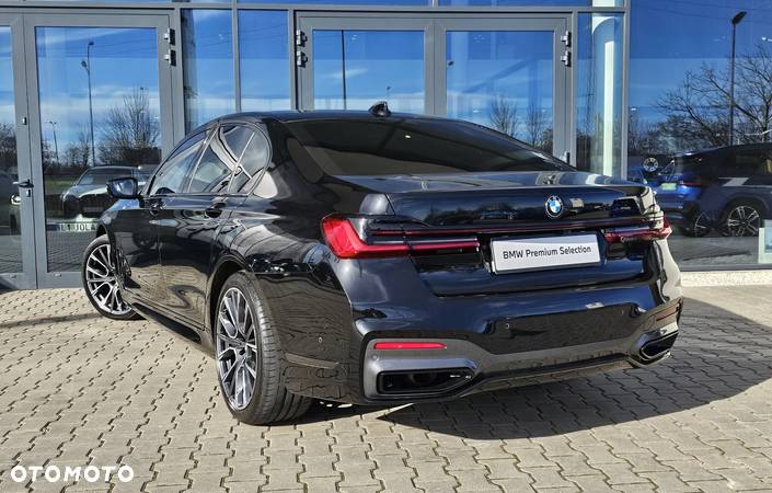 BMW Seria 7 730d xDrive sport - 3