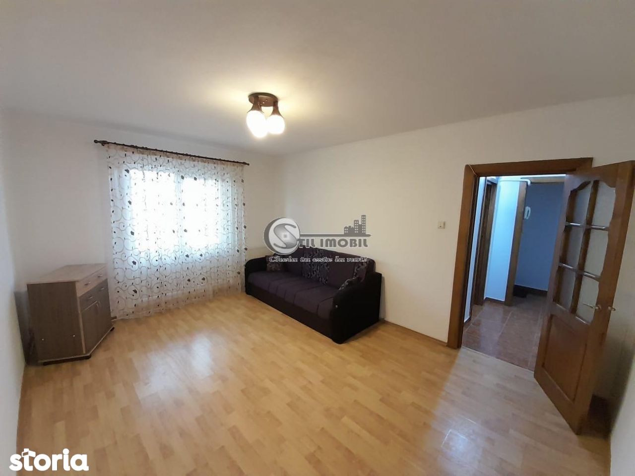 Apartament 3 camere, Baza III, 299 euro