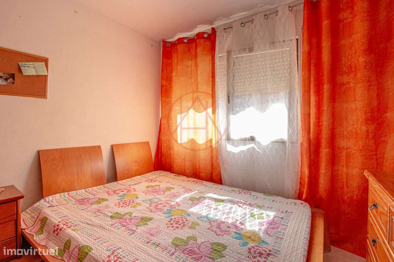 APARTAMENTO T3 1º andar c/ elevador - Sto Antonio da Charneca-25