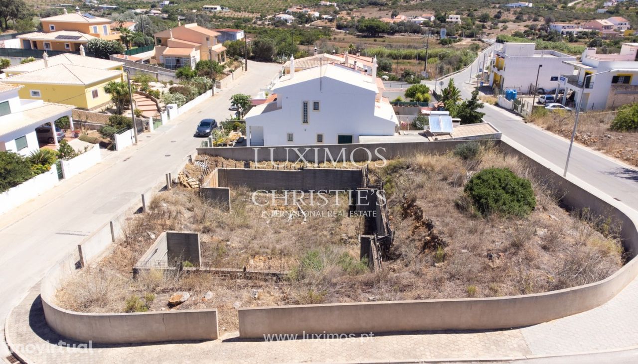 Terreno para construção, para venda em Mexilhoeira Grande, Algarve