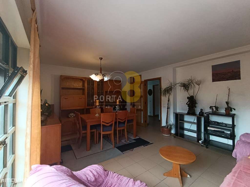 Apartamento T3 com Excelente Exposição Solar e Vistas Desafogadas - Grande imagem: 4/20