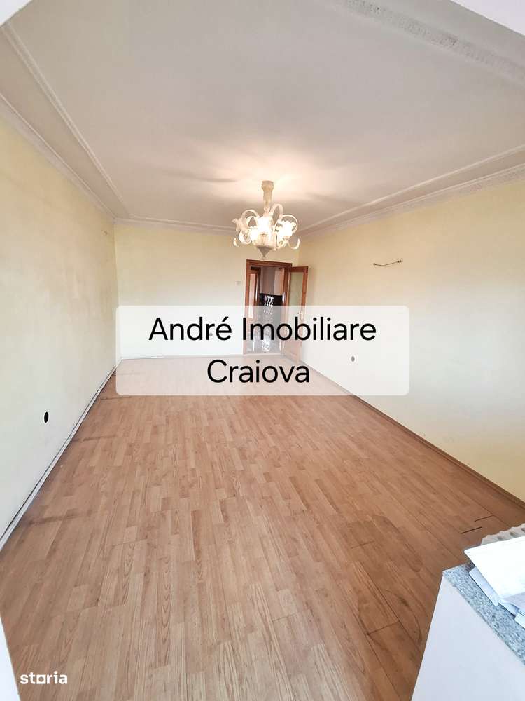 Apartament 2 decomandate în Craiovița Nouă,centrală termică - Imagine principală: 2/7