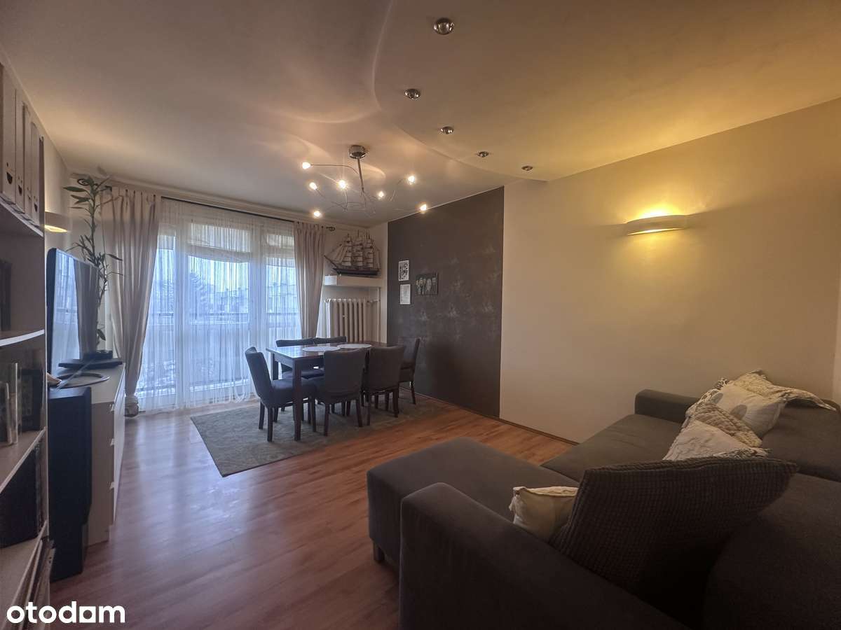 M-4, 53m2, rozkładowe,  okol. Ronda Broniewskiego-0