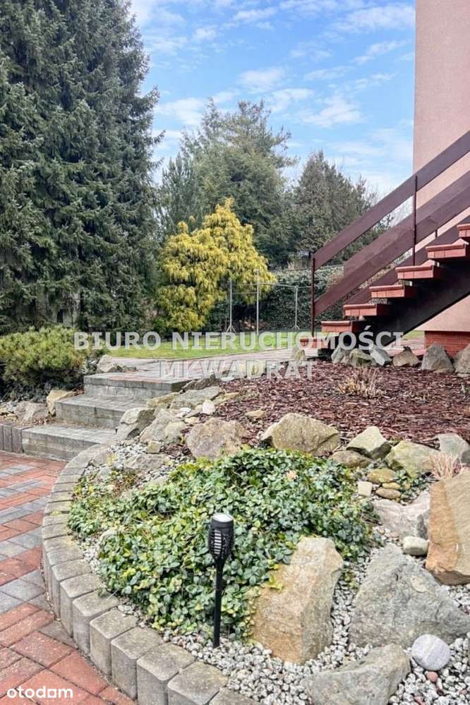 Zadbany, duży dom z garażem tuż przy centrum - Pełny obrazek: 4/20