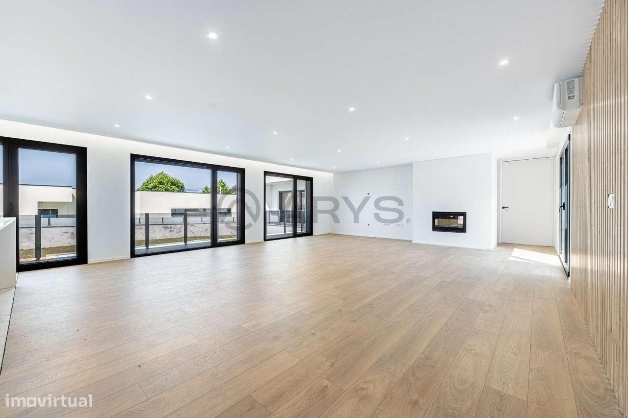 Moradias Térrea Individual, com piscina, Pronta a Habitar - Grande imagem: 5/34