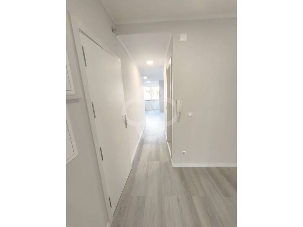 Apartamento T2 à venda - Rua António Sérgio, Oeiras - Grande imagem: 5/17