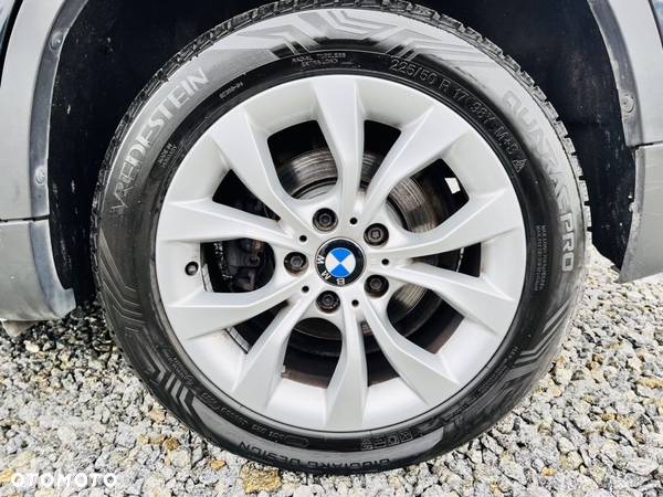 BMW X1 sDrive18d Sport Line - 24