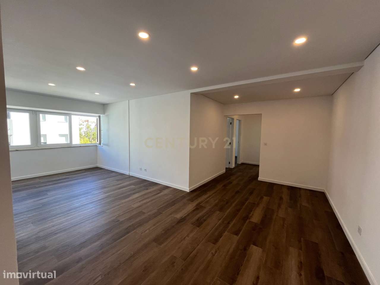 RESERVADO! APARTAMENTO REMODELADO T2 EM PENEDO - Grande imagem: 5/17