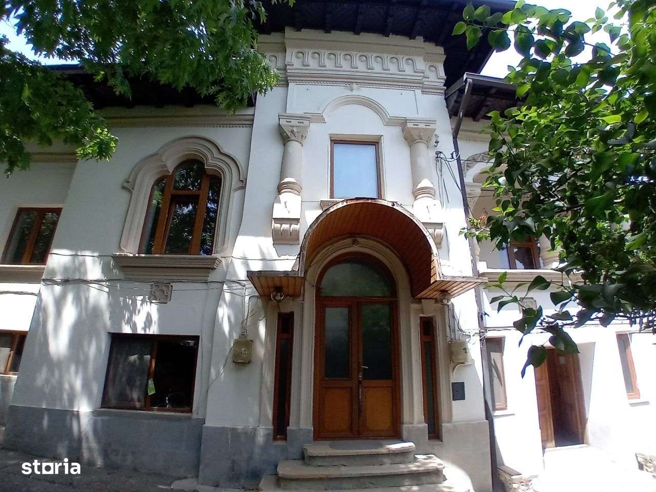 Casa de vanzare - ultracentral Pitesti-0