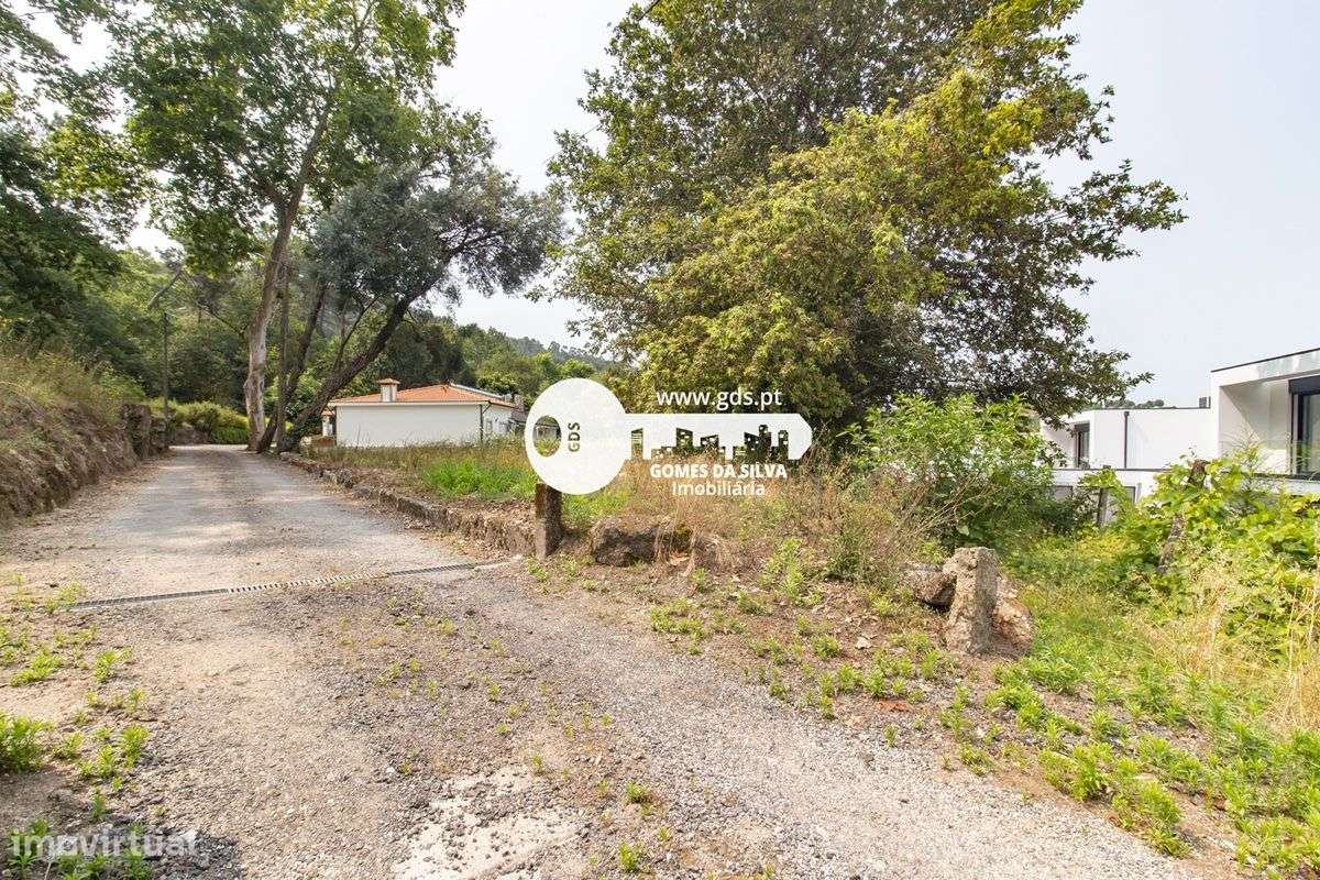Terreno Rústico c/ cerca de 5000m2 em Celeirós - Grande imagem: 5/16