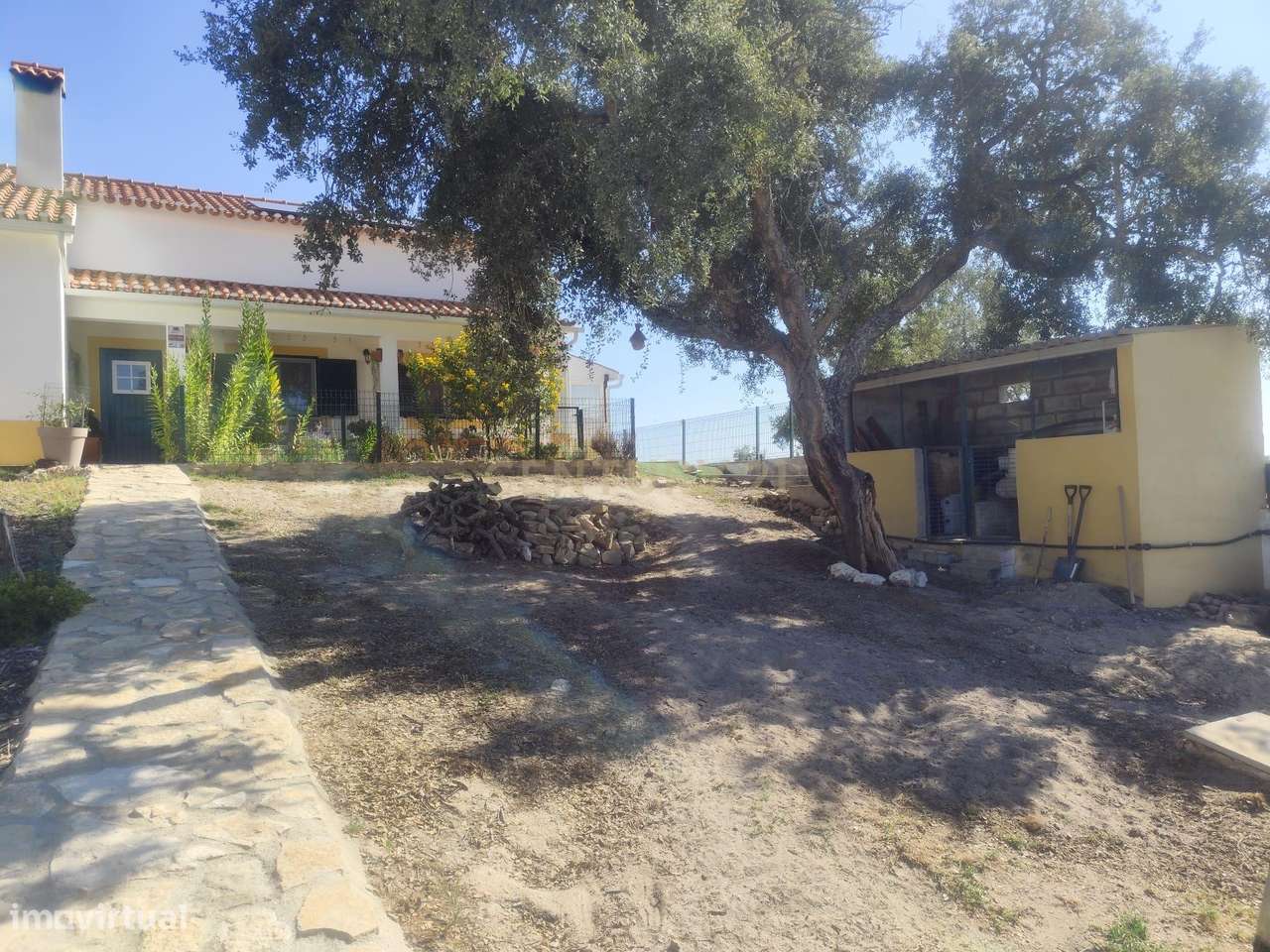 Moradia isolada T4 de 145m2 muito bem conservada, lote 828m2 na Branca - Grande imagem: 4/42