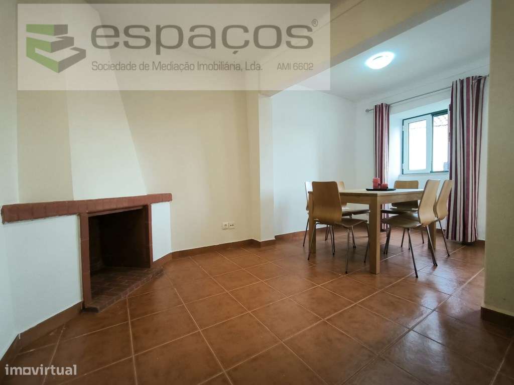 Moradia 4 Assoalhadas com garagem - Perdigão - Grande imagem: 2/18