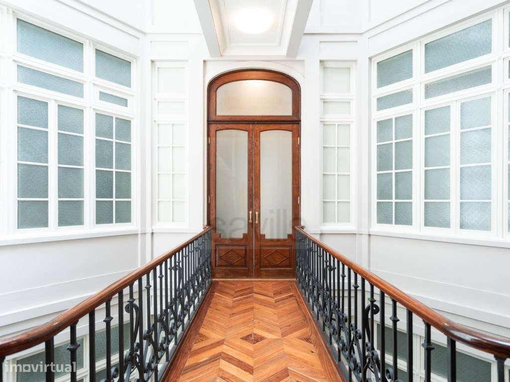 Apartamento T0 mobilado e decorado na Avenida dos Aliados-32