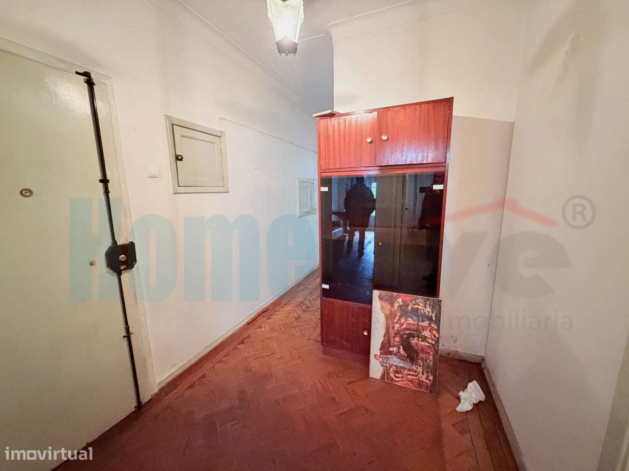 T2 com varanda, luz natural e localização central-6