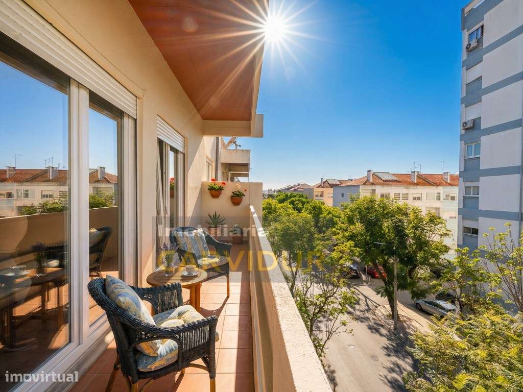 Moita T3 Boas áreas e excelente localização-6