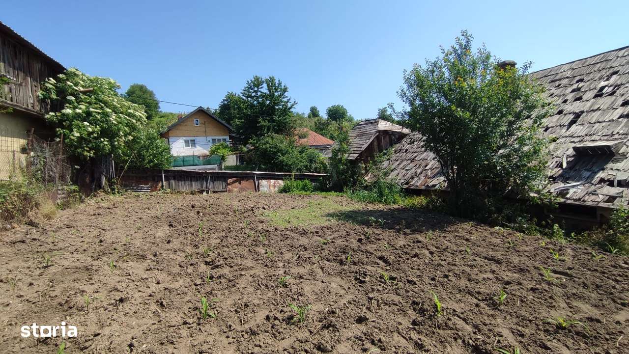 Luizi Calugara, teren intravilan in centru - Imagine principală: 3/6