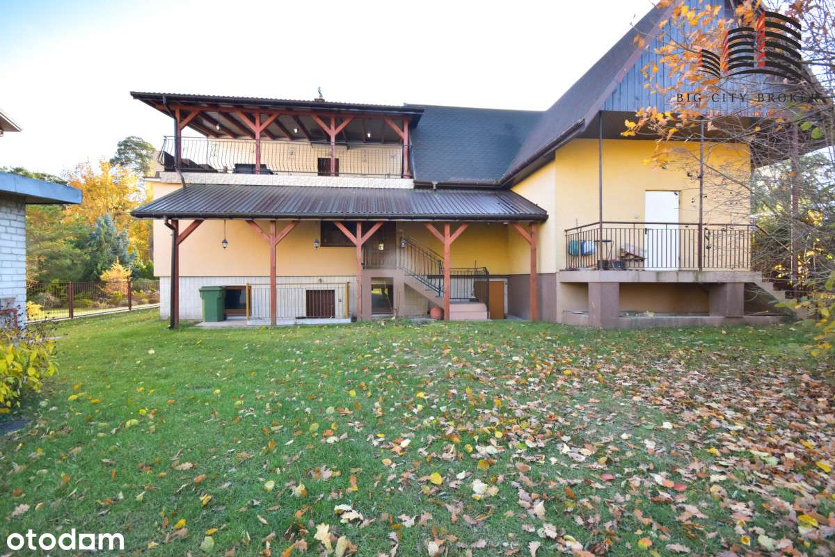 Przestronny dom z potencjałem - Pełny obrazek: 2/20