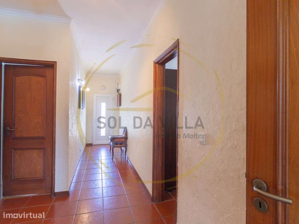 Moradia Isolada T2 + 3 Quinta do Conde - 397.500€ - Grande imagem: 5/53