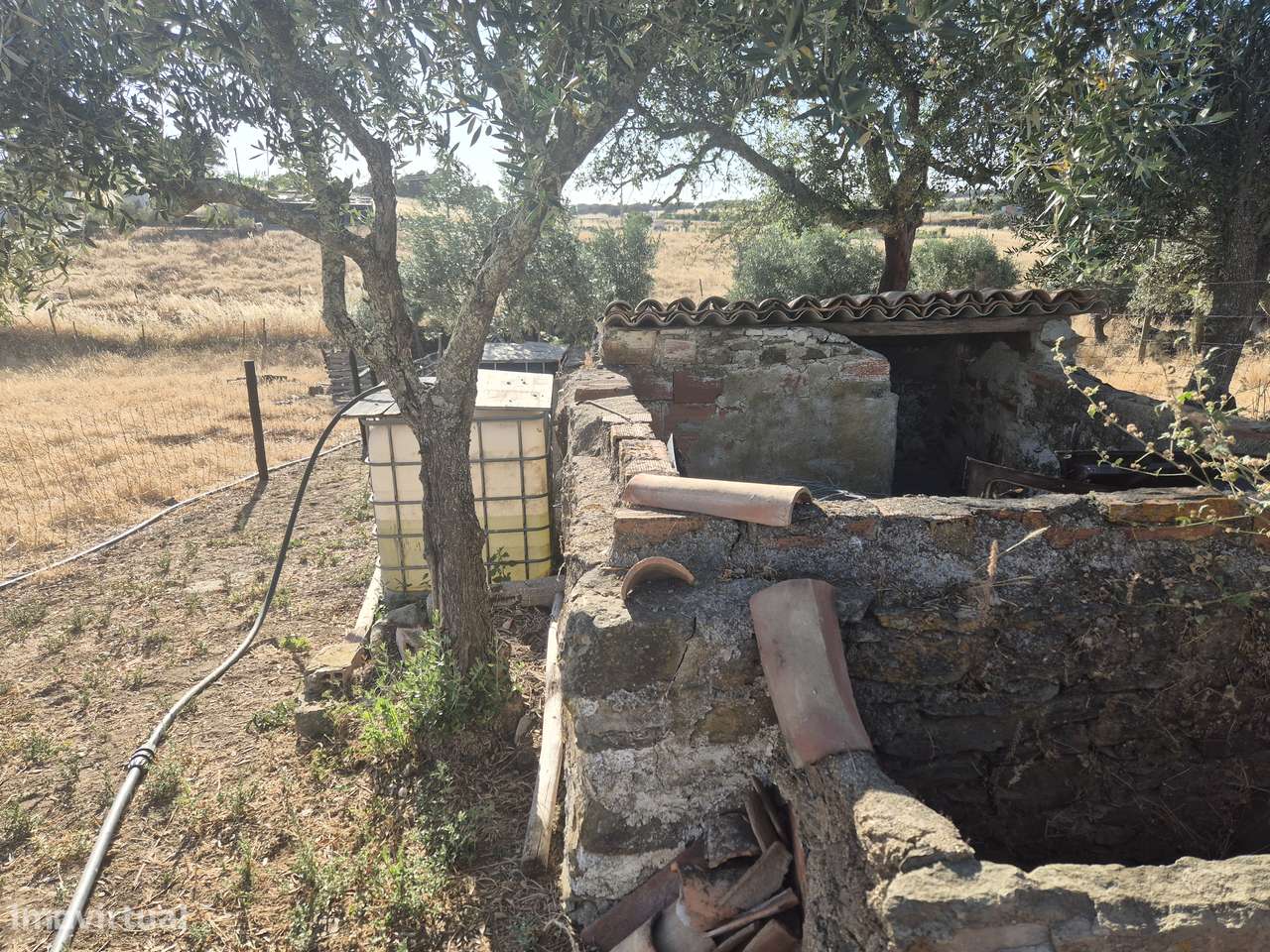 Moradia terrea com terreno todo vedado na Aldeia dos Fernandes-10