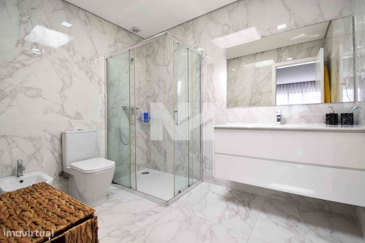 Moradia T4 Contemporânea | 4 Suites | C/ Piscina-37