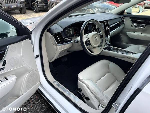 Volvo S90 T5 Momentum - 10