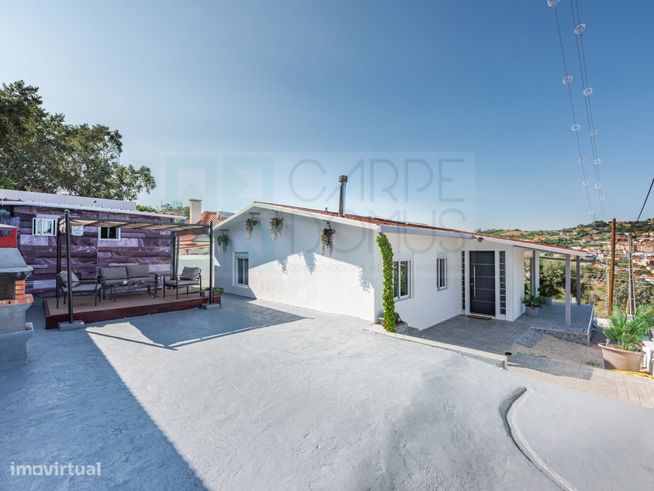 Moradia Térrea T2+1 com Vista Rio em Alhandra-30