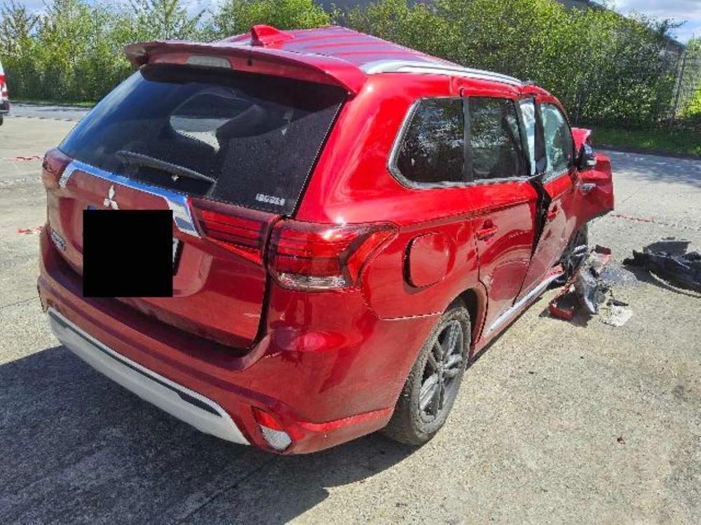 Mitsubishi Outlander III Intense + 2021