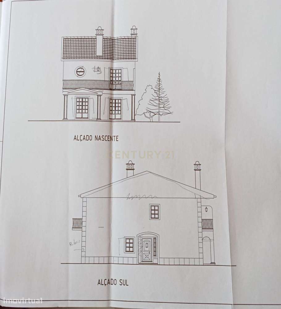 Moradia T4 Independente com garagem e jardim e Sótão em Setúbal-51