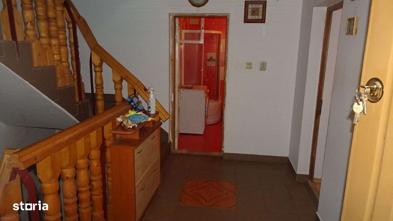 Vand casa in Deva, zona Aurel Vlaicu D+P+E, constructie din anul 2010 - Imagine principală: 5/18