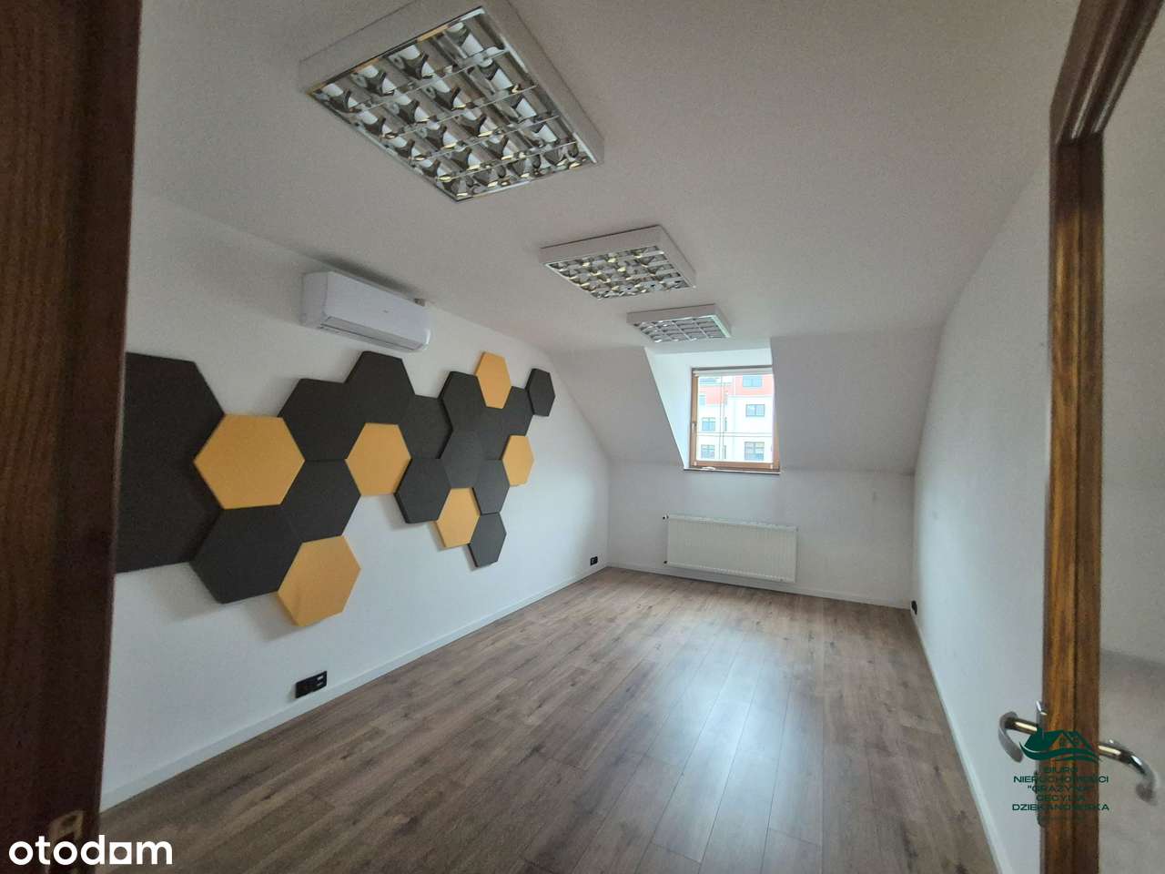 Dom 3kondygnacyjny centrum Aleksandrowa Kujawskiego z działką-5