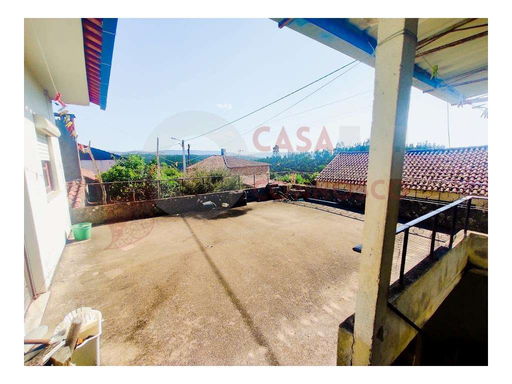 Moradia M4 pronta a habitar com terreno.-18