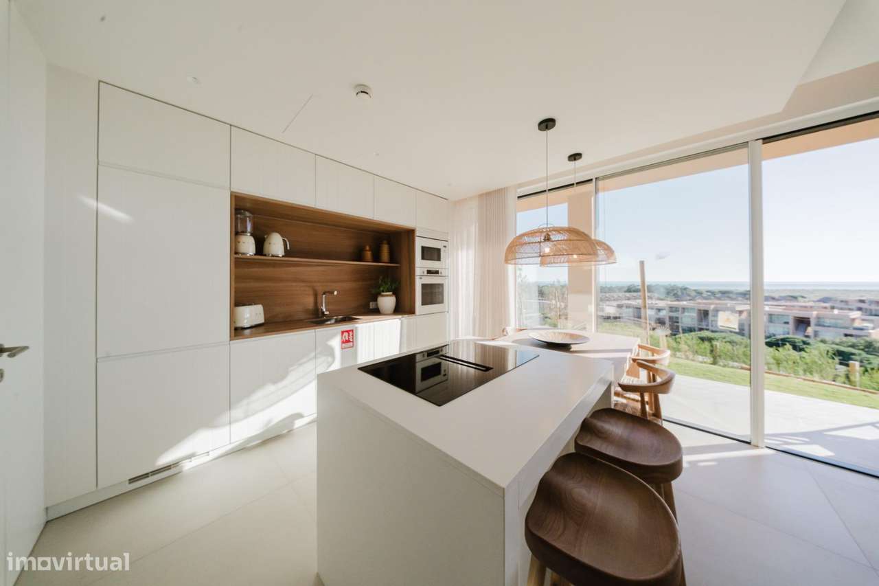 T2 em Resort de Luxo com Acesso Direto à Praia | Verdelago - Grande imagem: 3/23