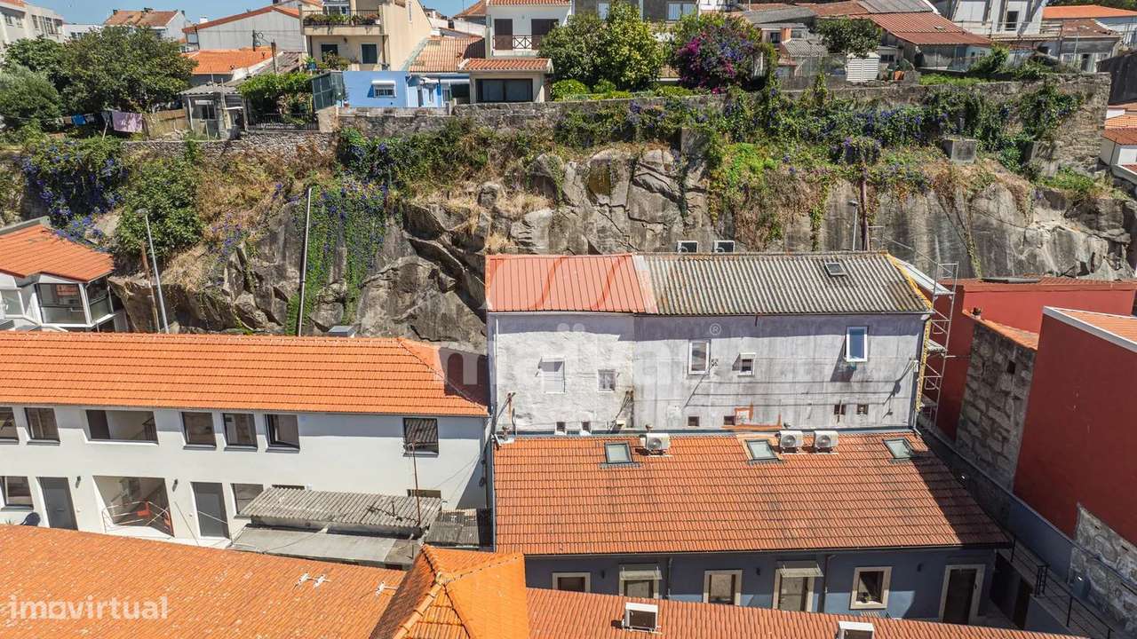 Moradia T1+1 com Licença de Alojamento Local | Porto-18