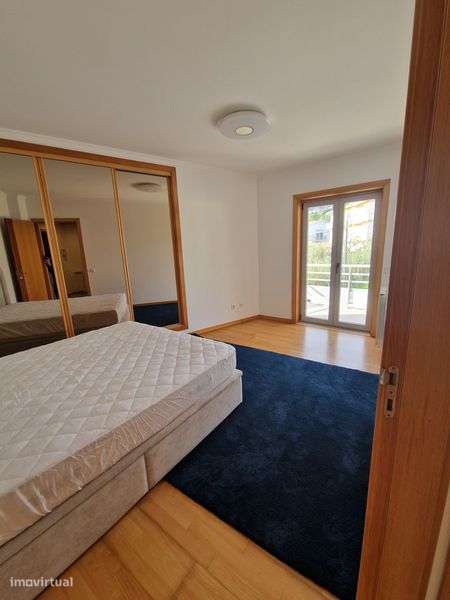 Arrenda-se T2 com Piscina e Garagem - Grande imagem: 5/12