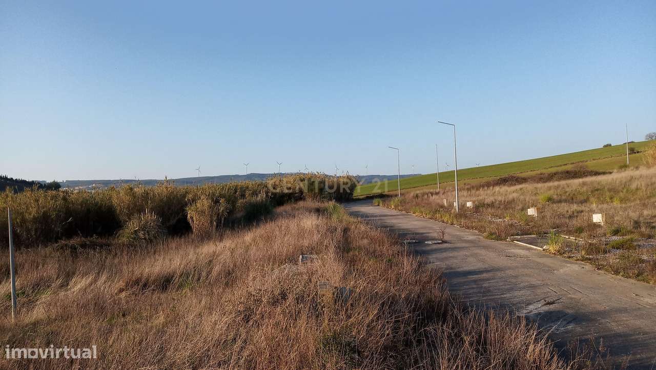 Terreno Urbano - Aldeia da Merceana - Alenquer - Grande imagem: 4/8
