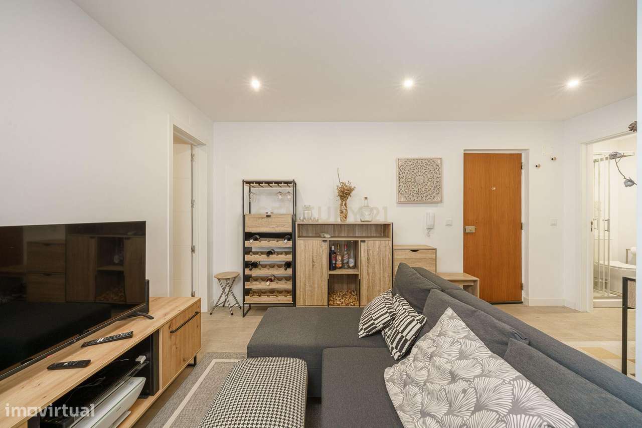 Excelente Oportunidade! T2 com Logradouro | 61m² | Rés-do-Chão | Total-4