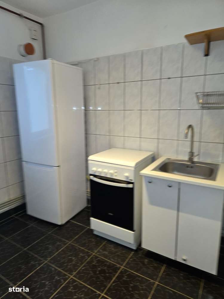 Vitan Mall CENTRALA  TERMICA bl MIXT 1996 ,DECOMANDATA,geam ,metrou-3