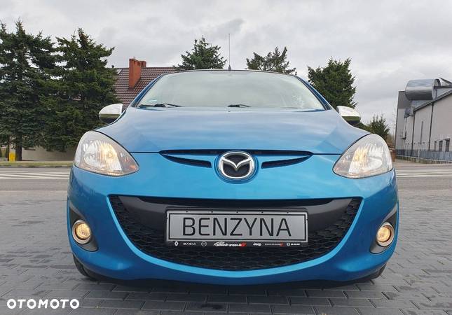 Mazda 2 - 24