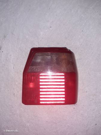 Farol tras lado passageiro fiat uno mk2 - 1