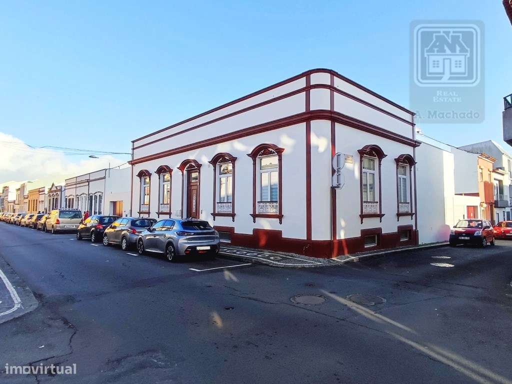 VENDA de APARTAMENTO T2 como NOVO - centro cidade Ponta Delgada (Sã...-36