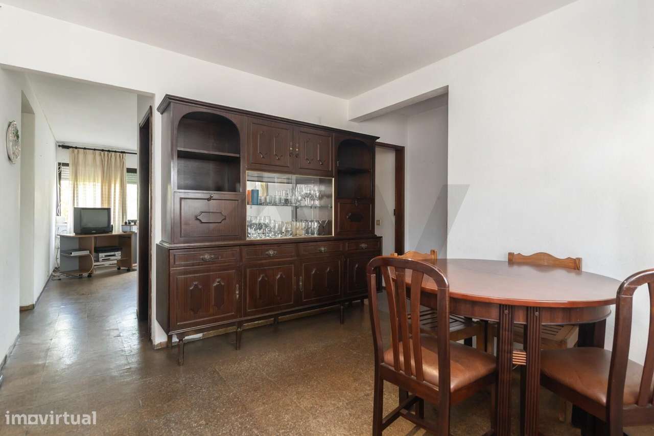 Apartamento T3 na Fonte da Prata – Excelente Oportunidade de Mercado,-24