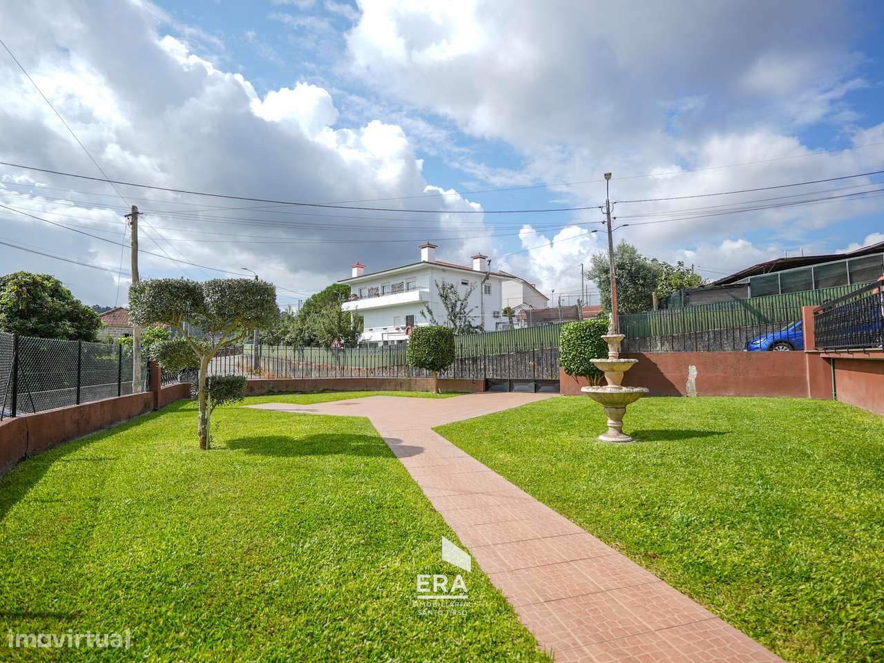 Moradia T6 em Santo Tirso-56