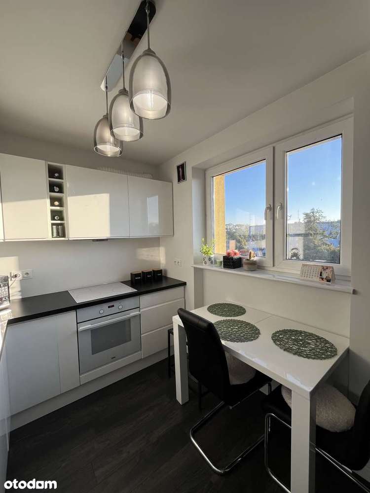 Piękne mieszkanie w Pucku, 600 metrów od plaży, kawalerka 34,7 m2 - Pełny obrazek: 1/14