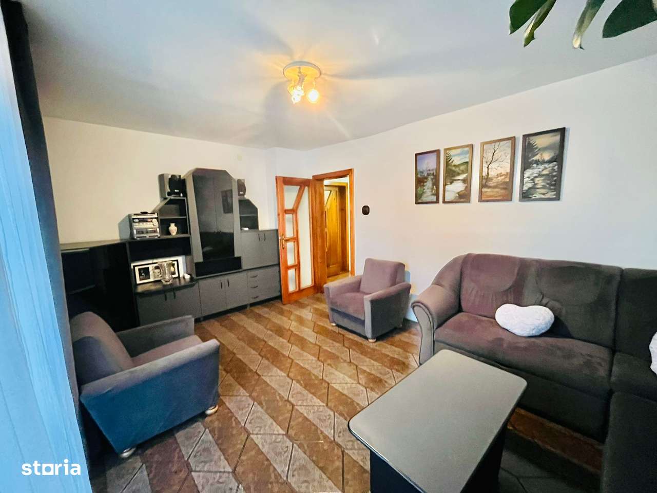 Se vinde apartament 3 camere decomandat – zona Alfa, str. Pionierilor - Imagine principală: 5/7